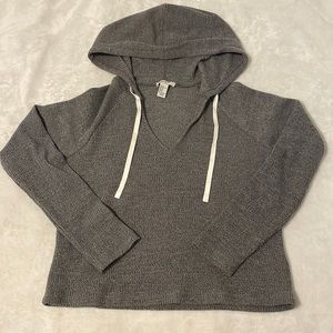 Forever 21 V Neck Sweater ☑️☑️☑️
